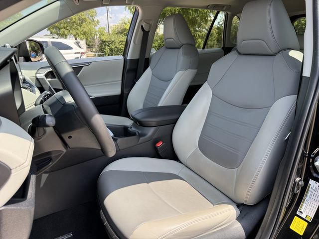 Certified 2023 Toyota RAV4 XLE Premium AWD/4WD image 26