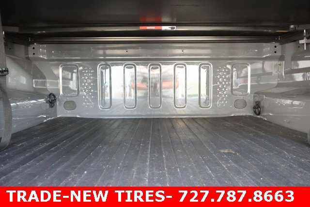 Used 2021 Jeep Gladiator Willys image 16