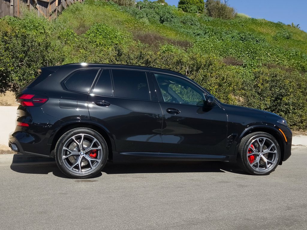 New 2026 BMW X5 xDrive50e w/ M Sport Package image 4