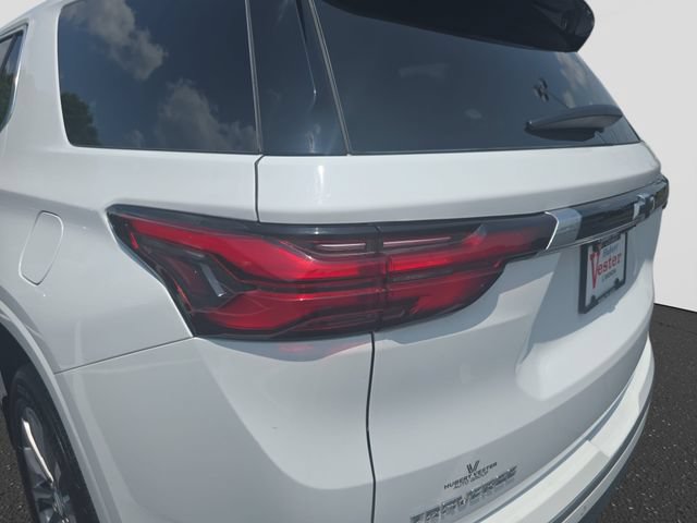 Used 2023 Chevrolet Traverse Premier FWD image 33