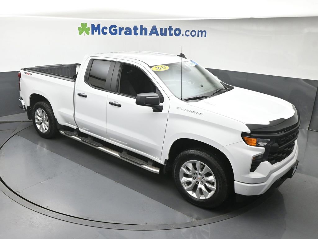 Used 2025 Chevrolet Silverado 1500 Custom AWD/4WD image 3
