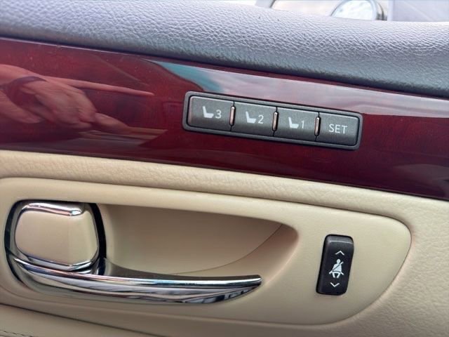 Used 2010 Lexus LS 460 L image 16