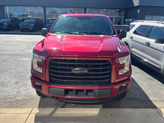 Used 2016 Ford F150 XLT w/ Equipment Group 302A Luxury AWD/4WD image 3