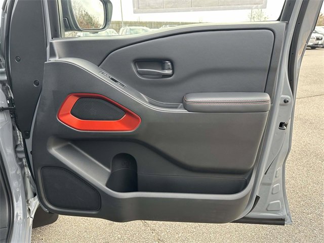 New 2026 Nissan Frontier PRO-4X w/ Pro-4x Convenience Package image 8