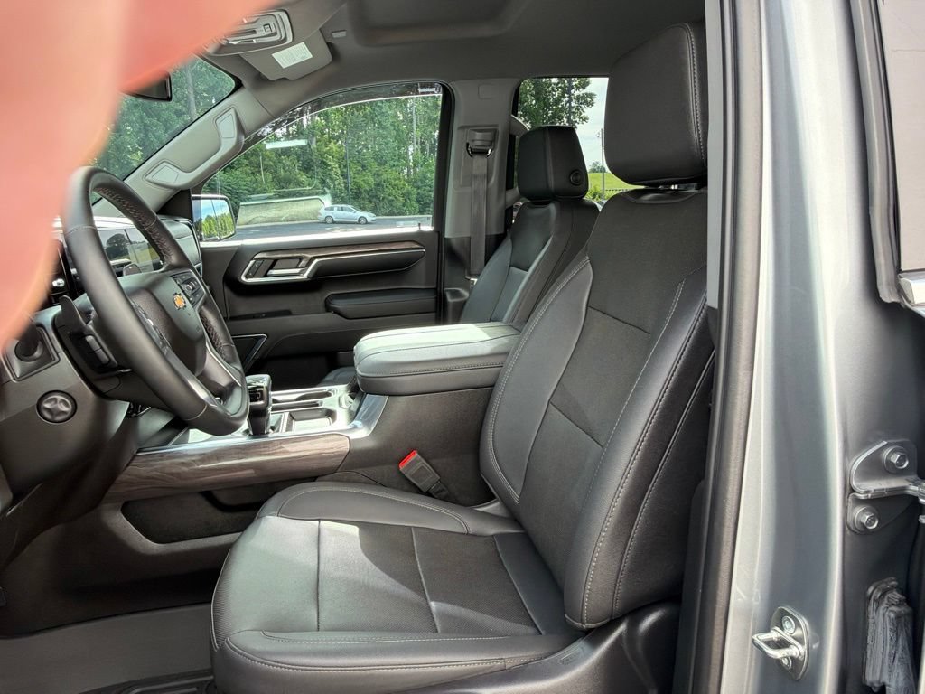 Used 2023 Chevrolet Silverado 1500 LTZ AWD/4WD image 62