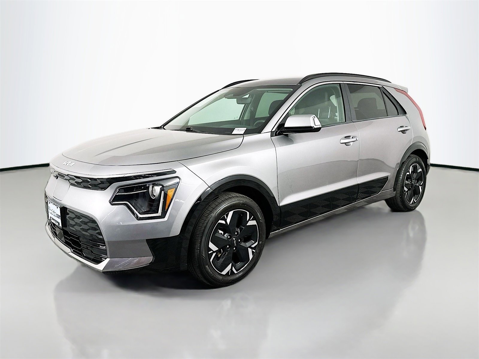 Used 2024 Kia Niro Wind image 3