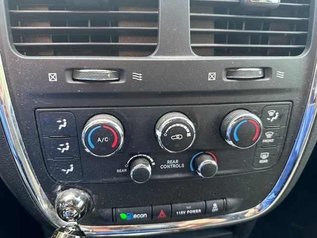 Used 2017 Dodge Grand Caravan SE FWD image 14