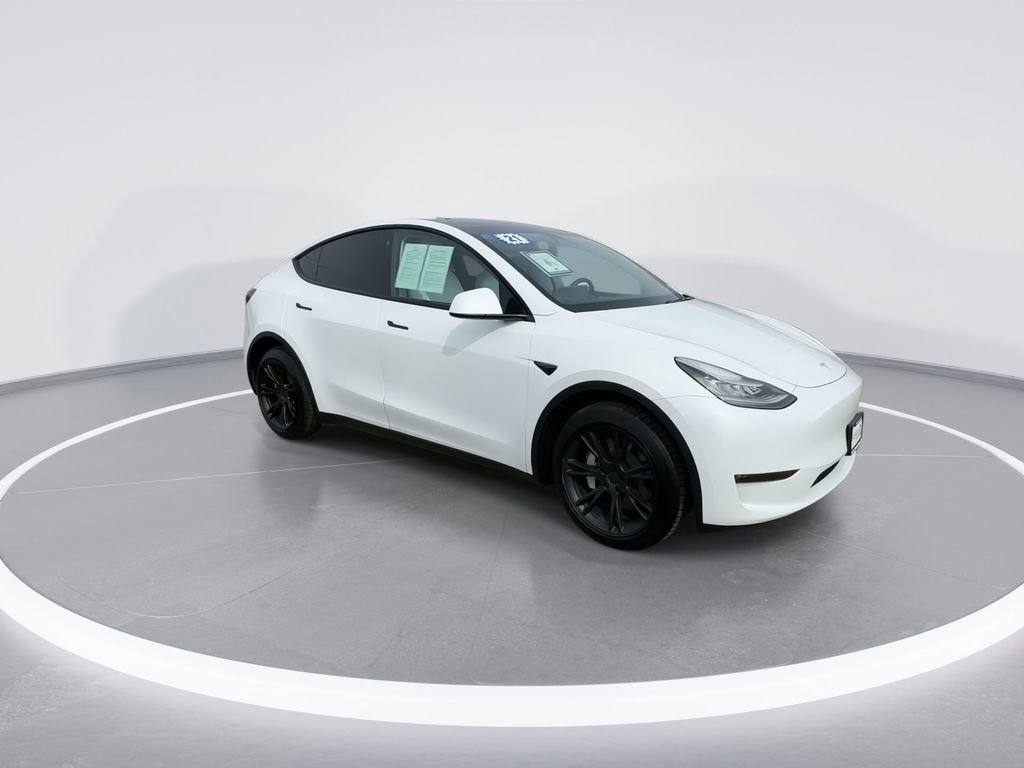 Used 2021 Tesla Model Y Long Range image 17