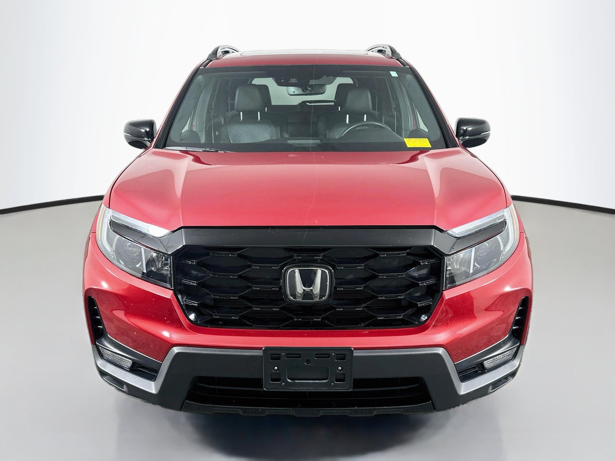 Used 2023 Honda Passport Elite image 2