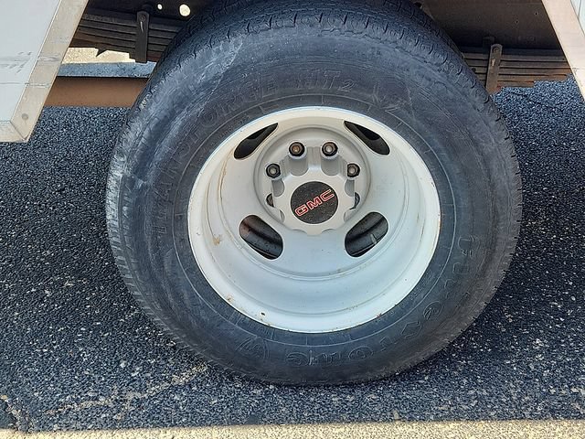 Used 2021 GMC Savana 3500 Extended w/ Power Convenience Package RWD image 8