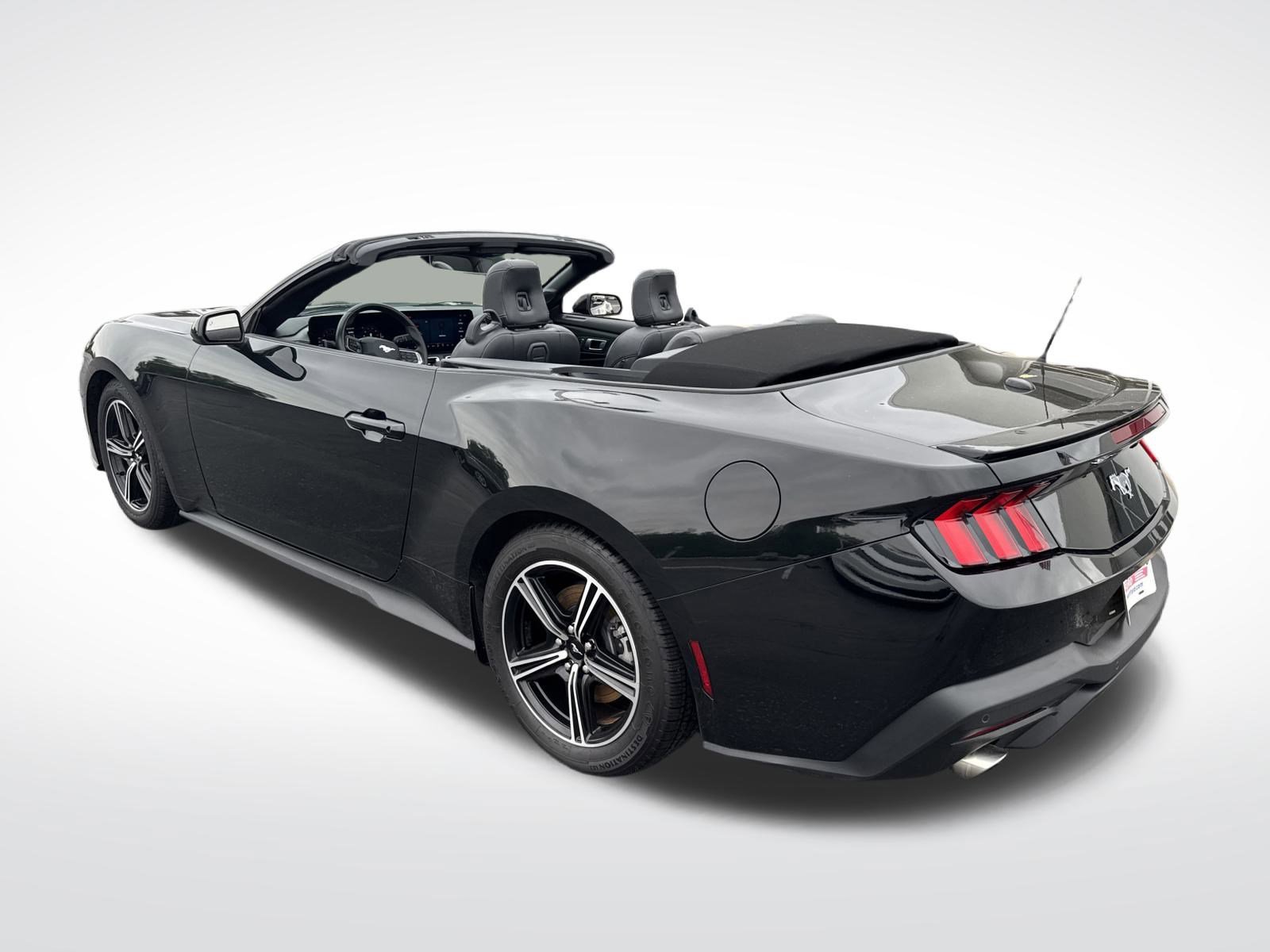 Used 2024 Ford Mustang Premium image 4