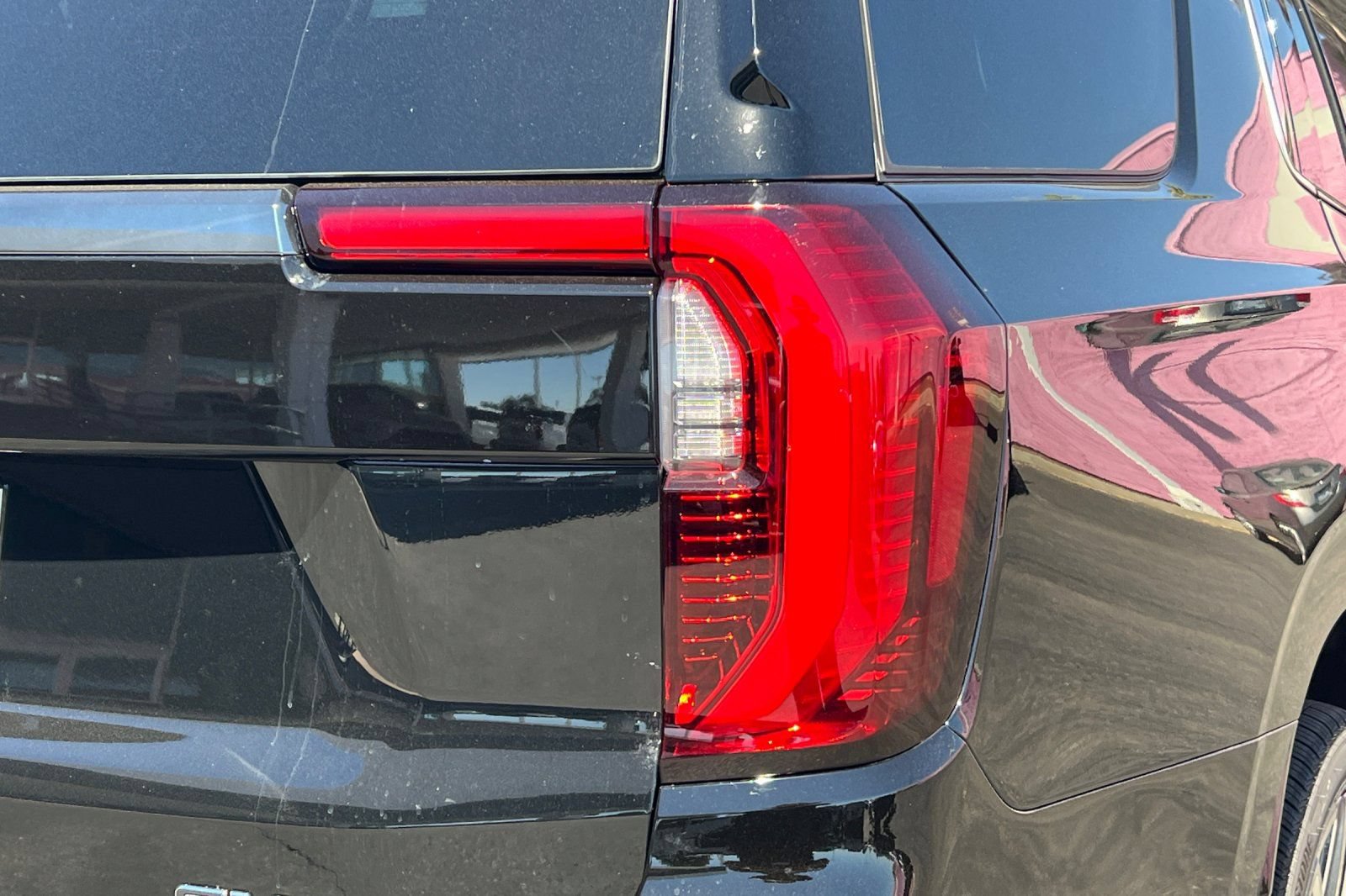New 2026 GMC Yukon Denali Ultimate AWD/4WD image 25