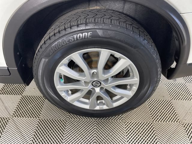 Used 2018 Nissan Rogue SV AWD/4WD image 19