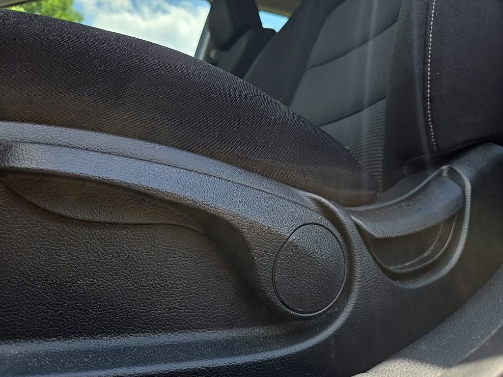 Used 2017 Kia Forte LX FWD image 29
