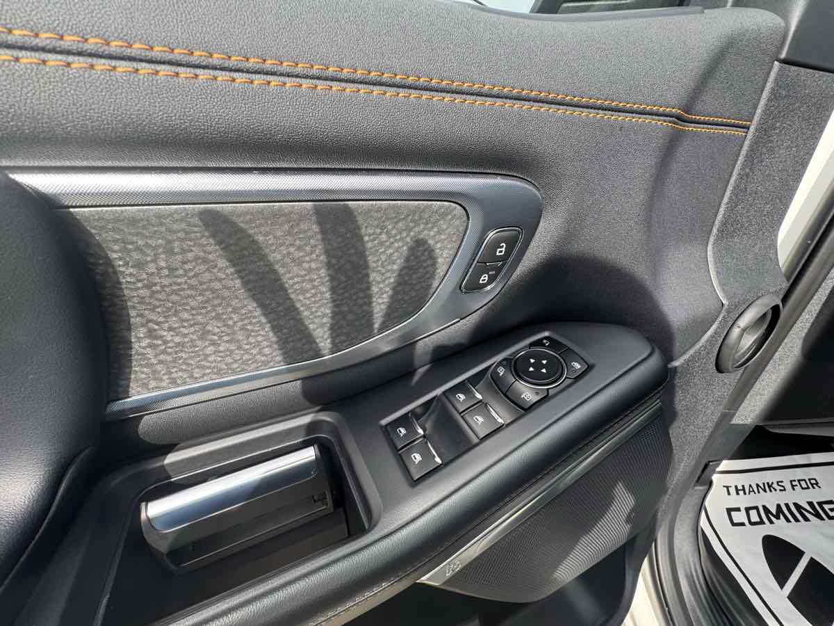 Used 2025 Ford Expedition Tremor image 15