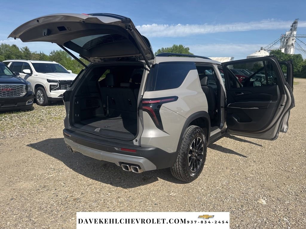 Used 2026 Chevrolet Traverse Z71 w/ Driver Confidence Package AWD/4WD image 40