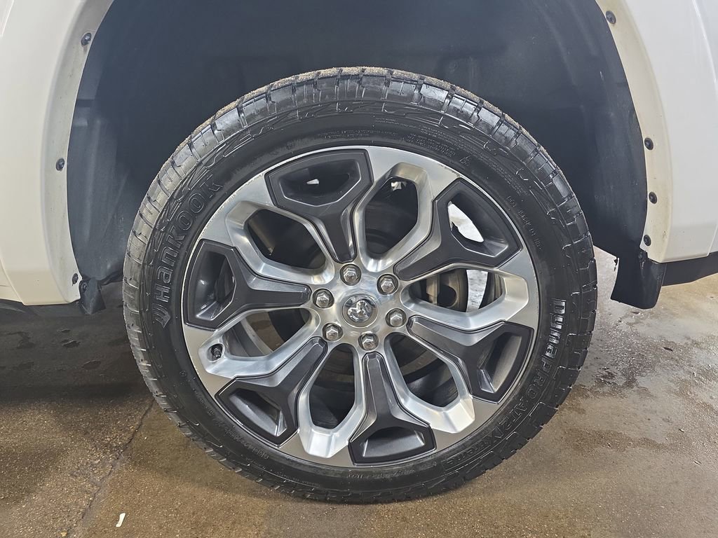 Used 2024 RAM 1500 Limited AWD/4WD image 34