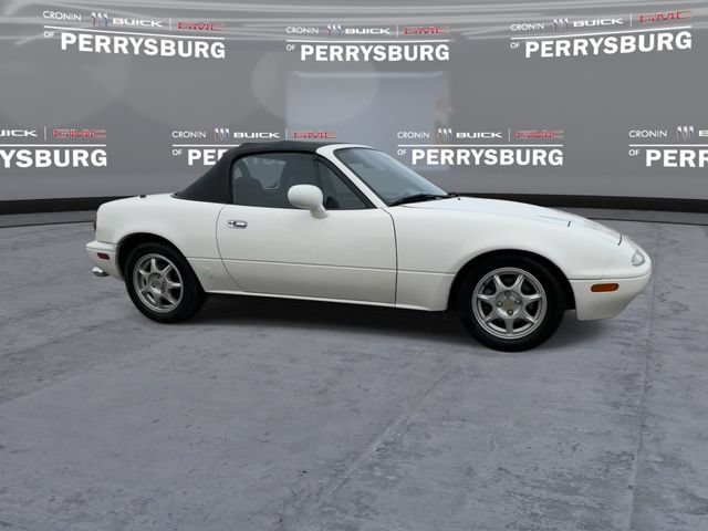 Used 1996 MAZDA MX-5 Miata RWD image 9