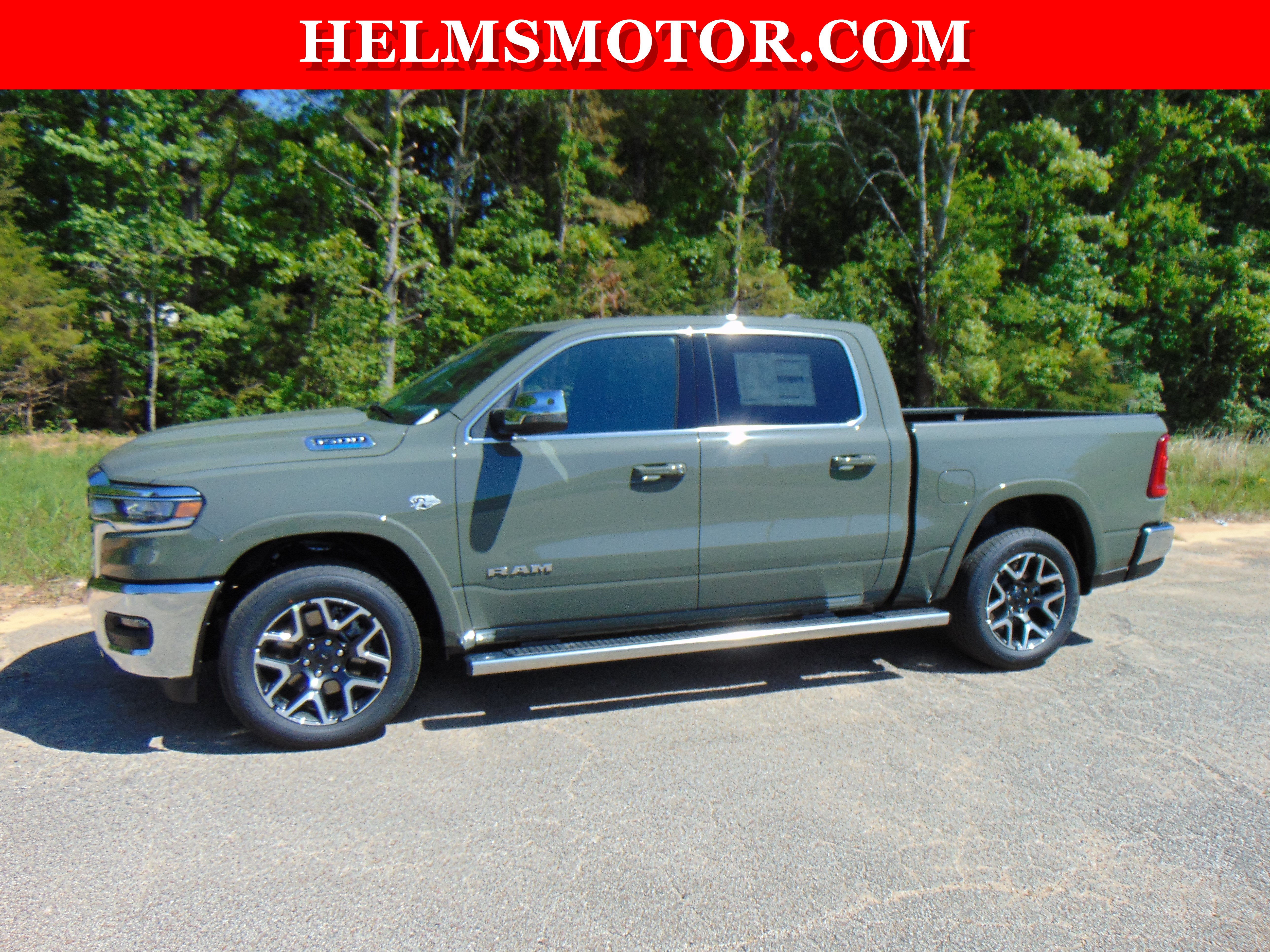 New 2026 RAM 1500 Laramie AWD/4WD image 2