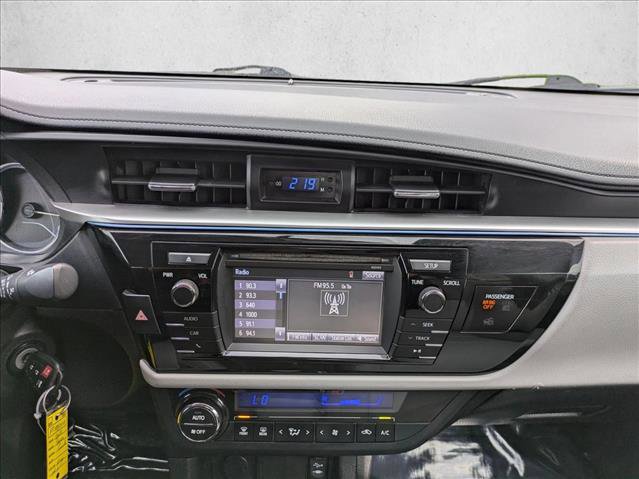 Used 2015 Toyota Corolla LE image 13