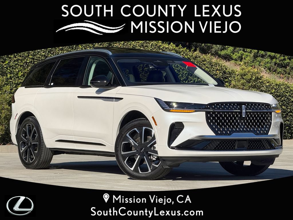 Used 2025 Lincoln Nautilus Reserve AWD/4WD video 1