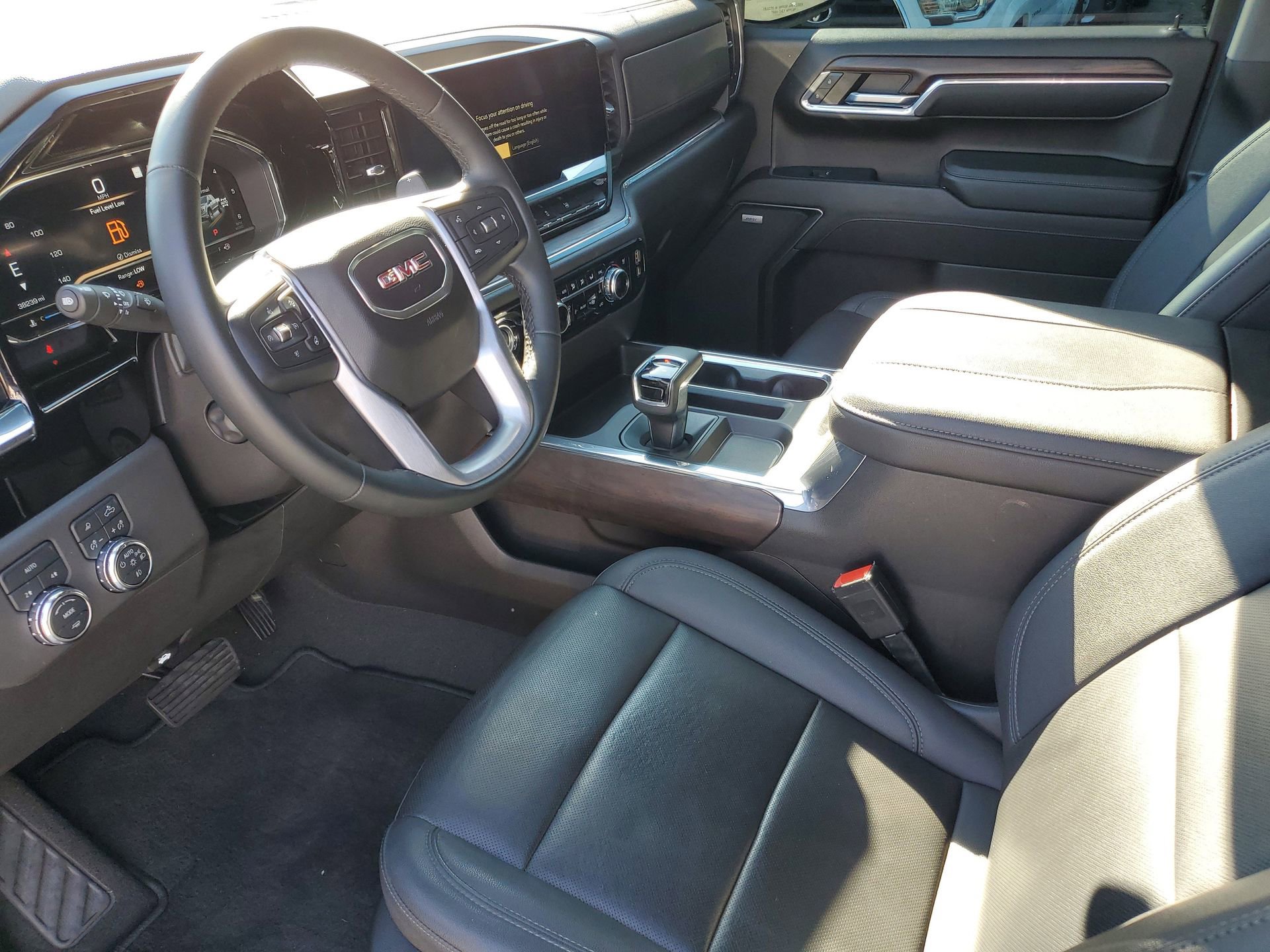 Used 2023 GMC Sierra 1500 SLT w/ SLT Premium Package image 21