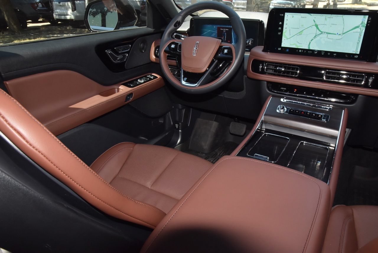 New 2026 Lincoln Aviator Reserve AWD/4WD image 16