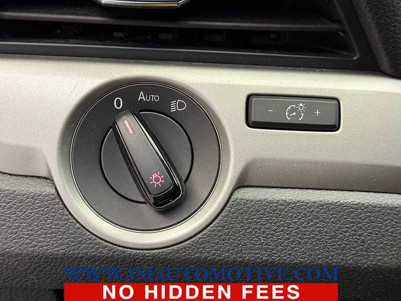 Used 2021 Volkswagen Passat 2.0T SE image 36