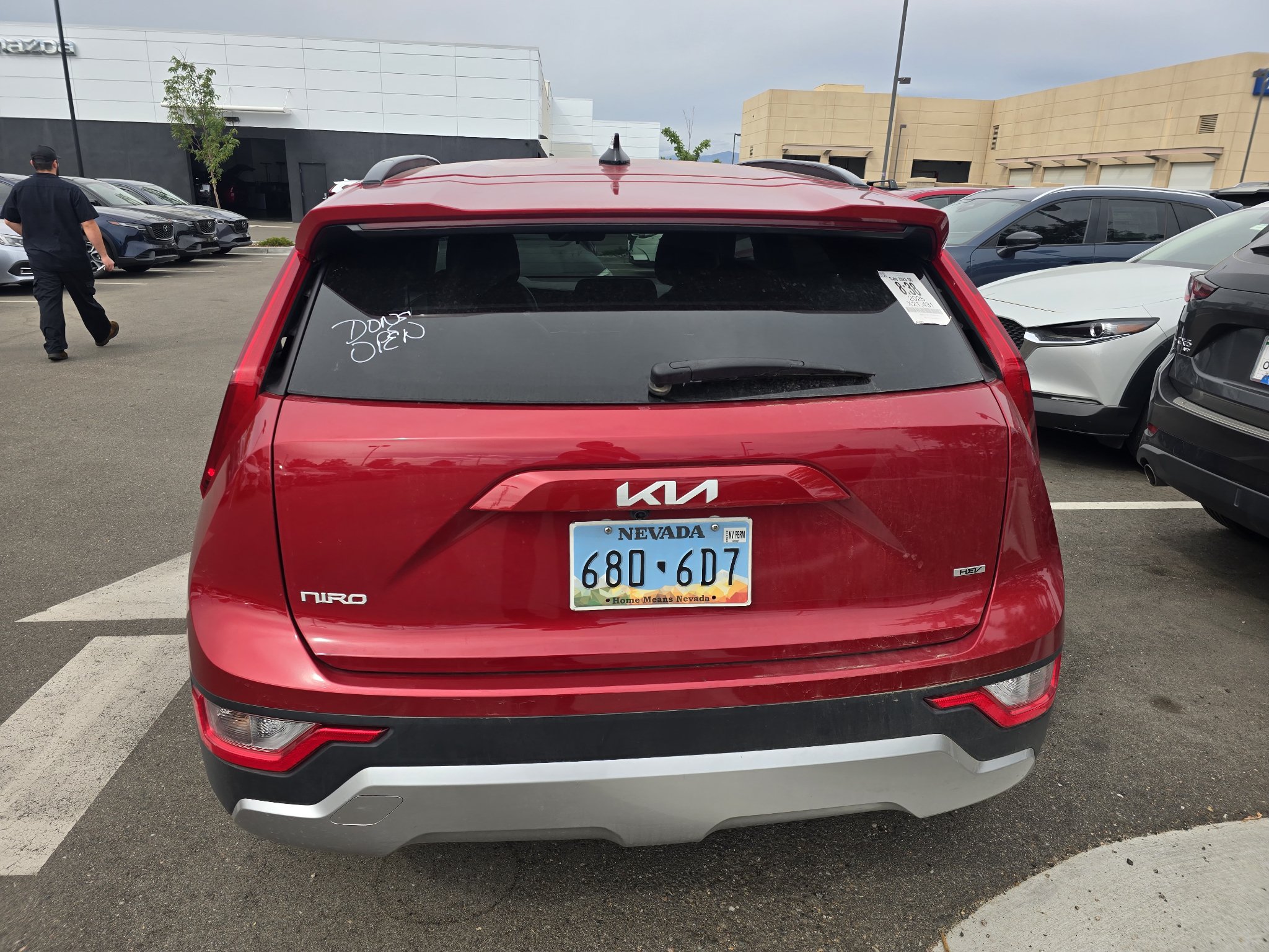 Used 2025 Kia Niro LX FWD image 15