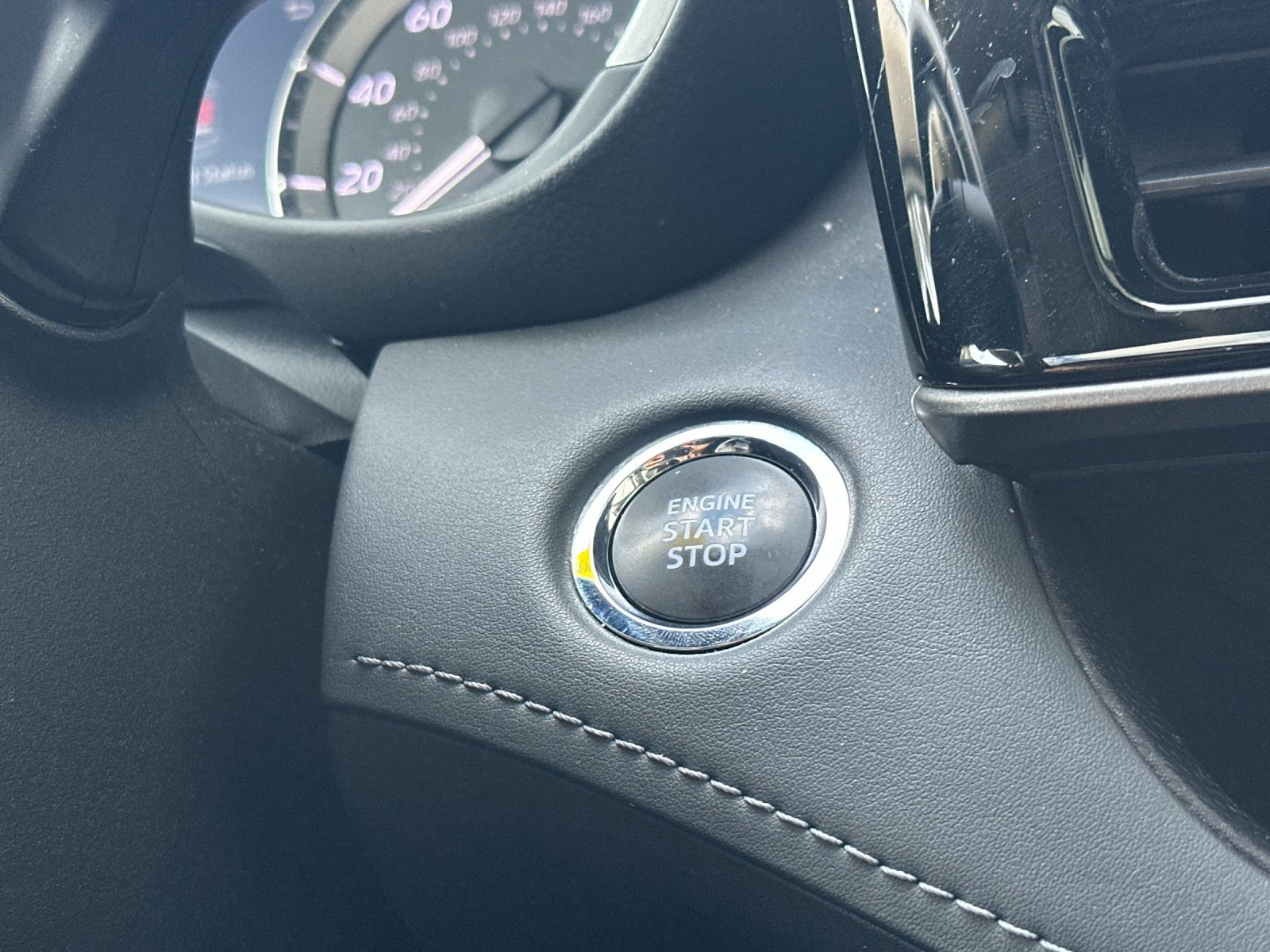 Used 2023 Toyota Highlander XLE image 22