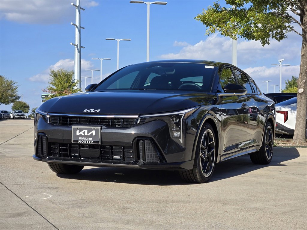 New 2025 Kia K4 GT-Line w/ GT-Line Premium Package image 2