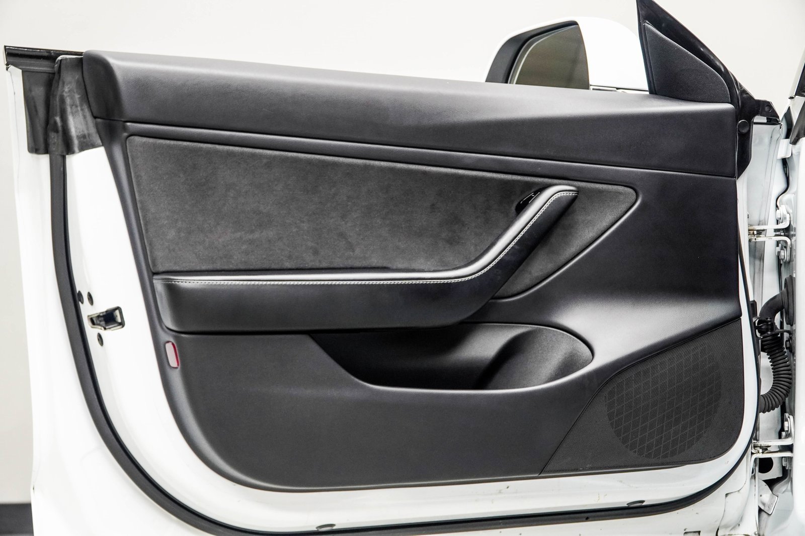 Used 2019 Tesla Model 3 Long Range image 25