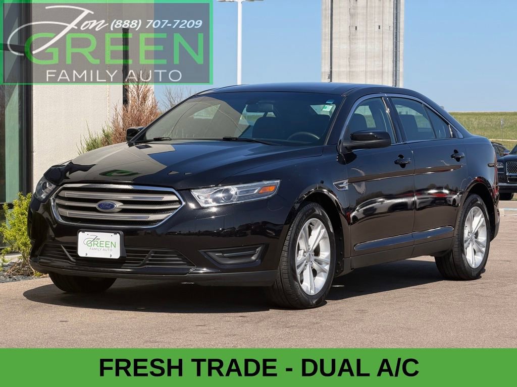 Used 2019 Ford Taurus SEL FWD image 1