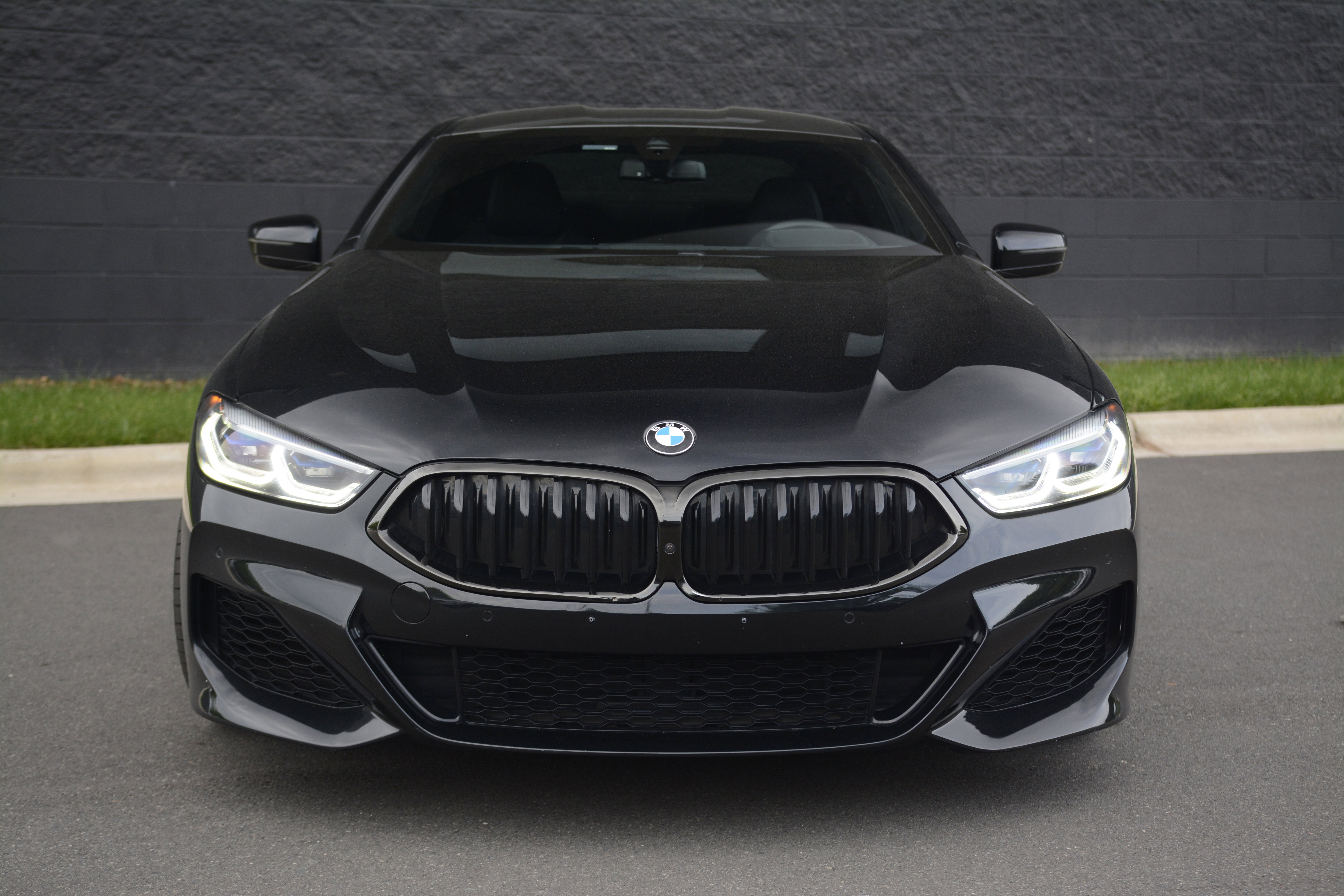 Used 2022 BMW M850i xDrive Coupe w/ Driving Assistance Package AWD/4WD image 10