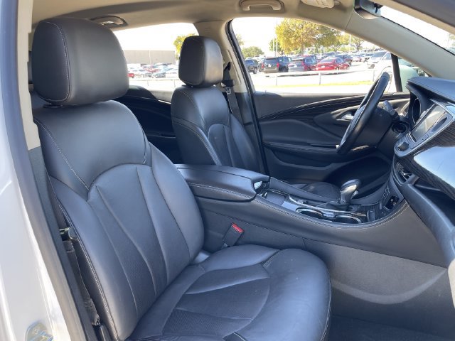 Used 2018 Buick Envision Essence FWD image 25