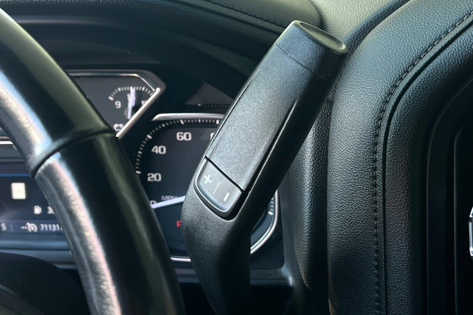 Used 2019 GMC Sierra 1500 SLT w/ SLT Premium Package image 30