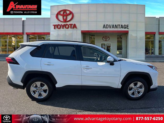 Certified 2021 Toyota RAV4 XLE w/ Convenience Package AWD/4WD image 5
