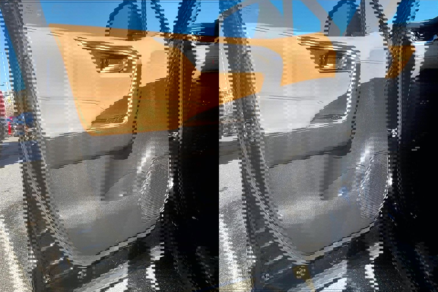 Used 2021 Toyota RAV4 XLE w/ Convenience Package image 22