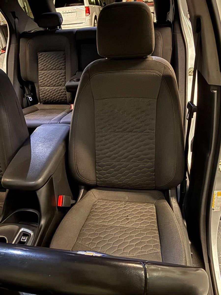 Used 2020 Chevrolet Equinox LT image 22