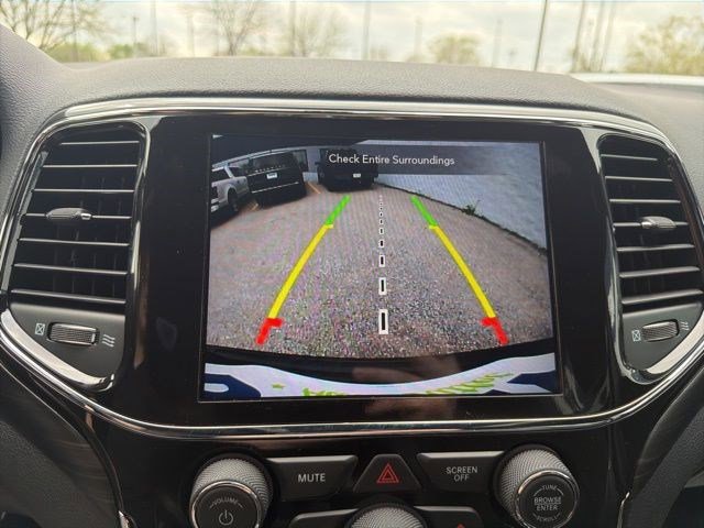 Used 2022 Jeep Grand Cherokee Laredo X image 29