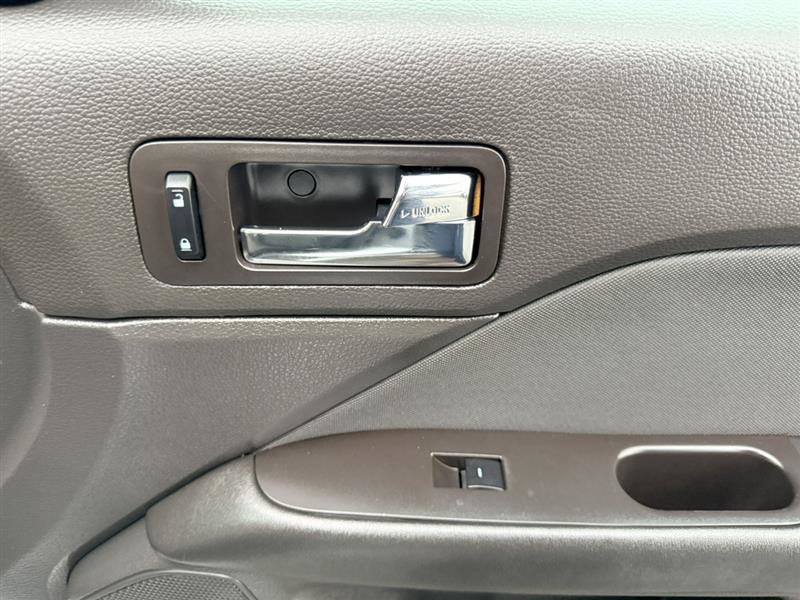Used 2011 Ford Fusion SE w/ 202A Rapid Spec Order Code image 15