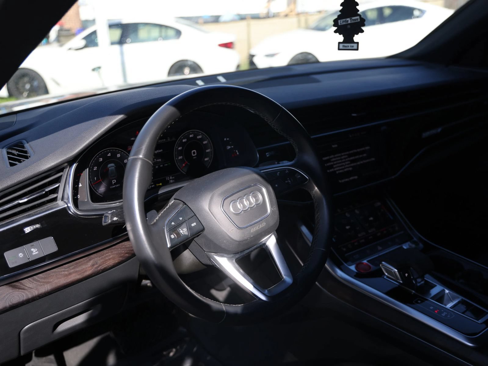 Used 2021 Audi Q8 Premium Plus w/ Premium Plus Package AWD/4WD image 16