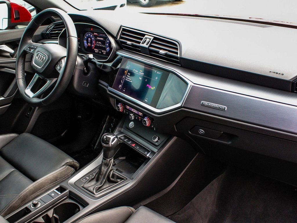 Used 2020 Audi Q3 2.0T Premium Plus w/ Premium Plus Package image 42