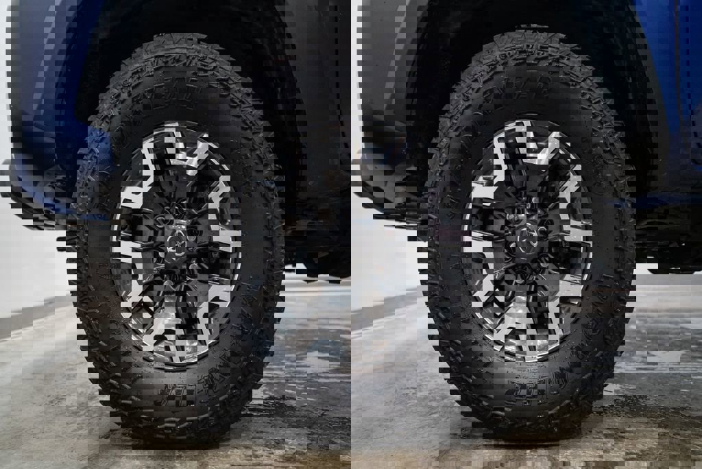 Certified 2023 Toyota Tacoma TRD Off-Road image 11