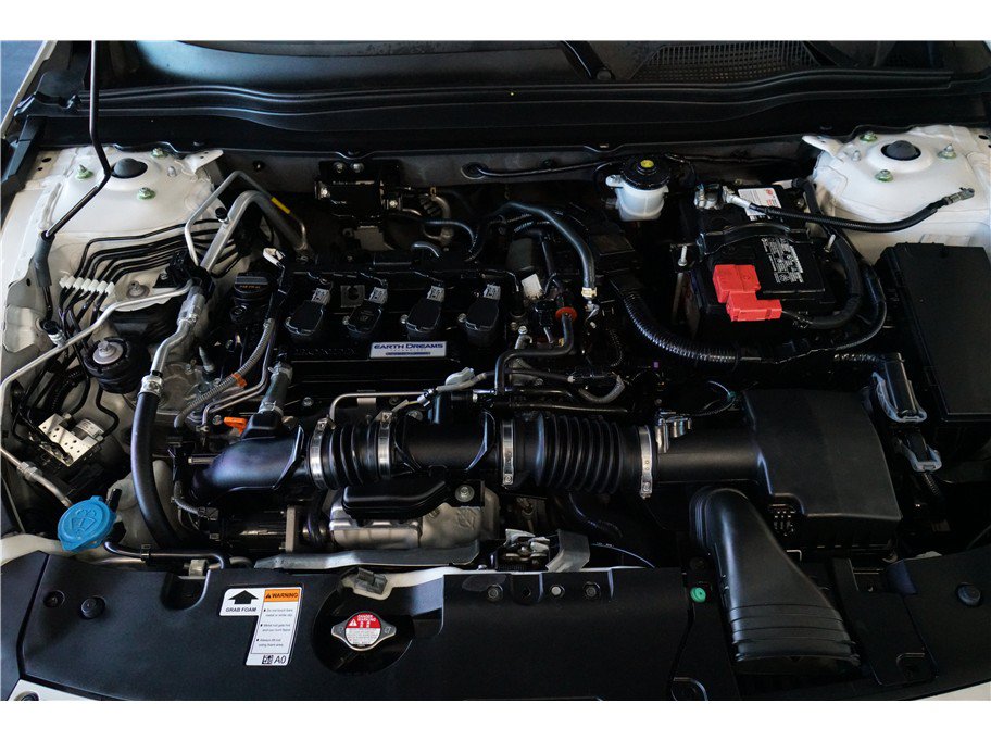 Used 2019 Honda Accord Sport image 10