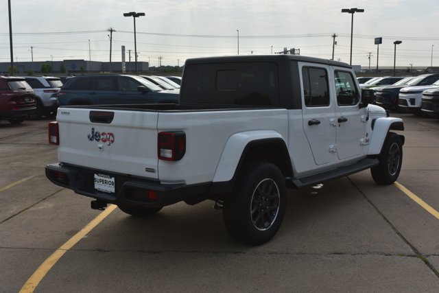 Used 2023 Jeep Gladiator Overland w/ Cold Weather Group AWD/4WD image 5