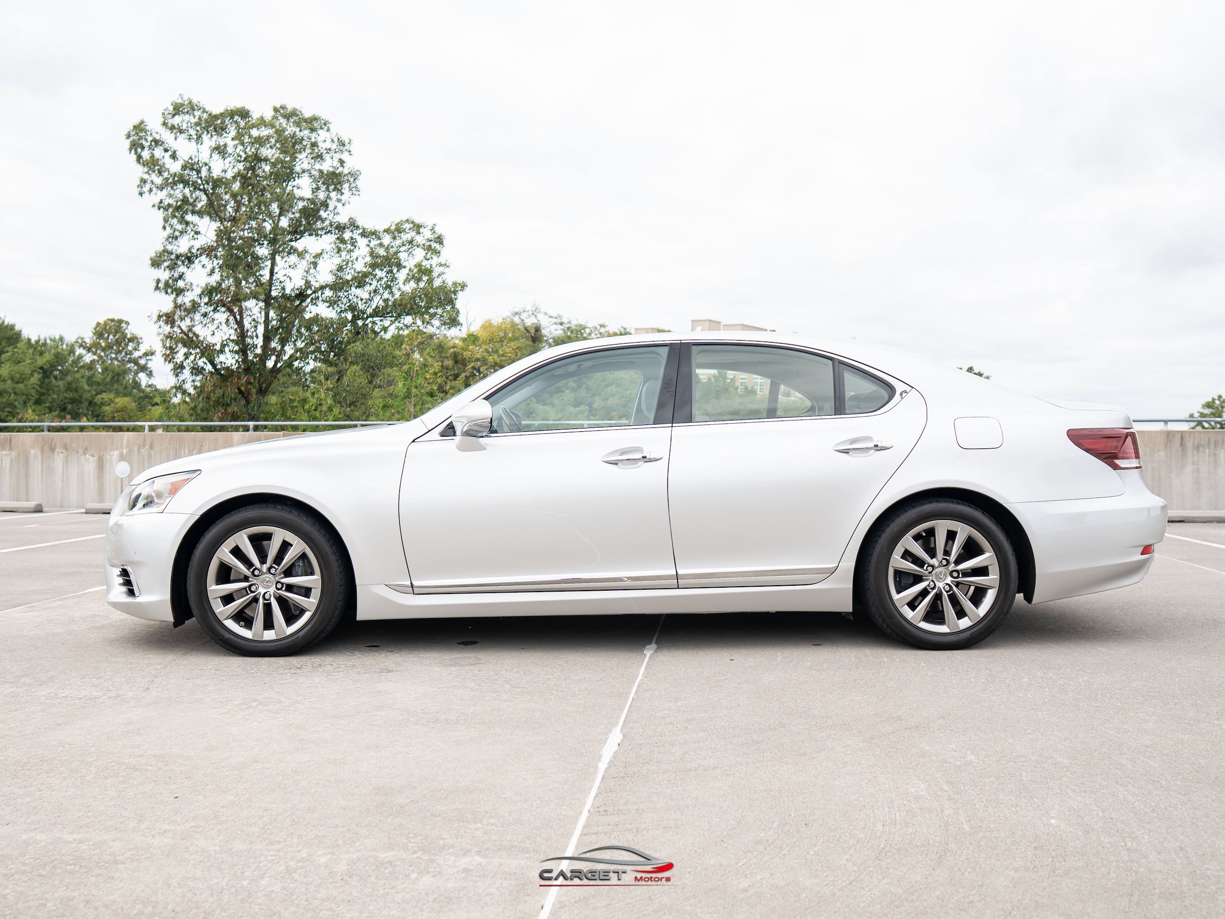 Used 2016 Lexus LS 460 AWD w/ Comfort Package image 4