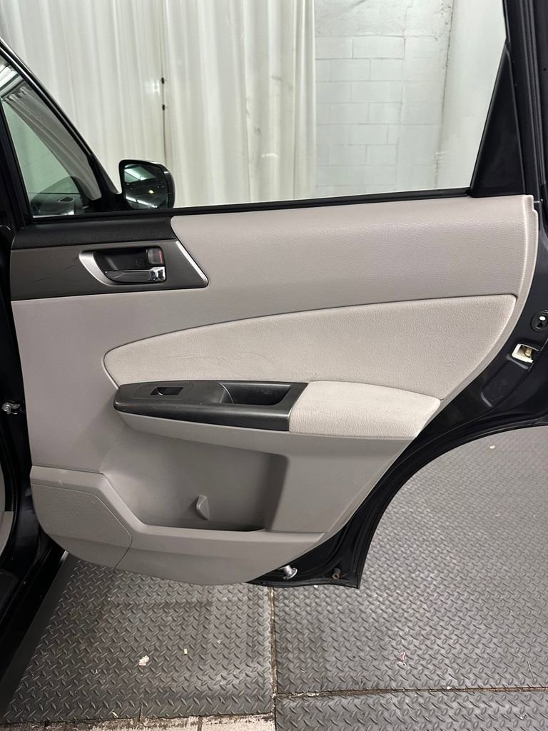 Used 2012 Subaru Forester 2.5X Limited image 27