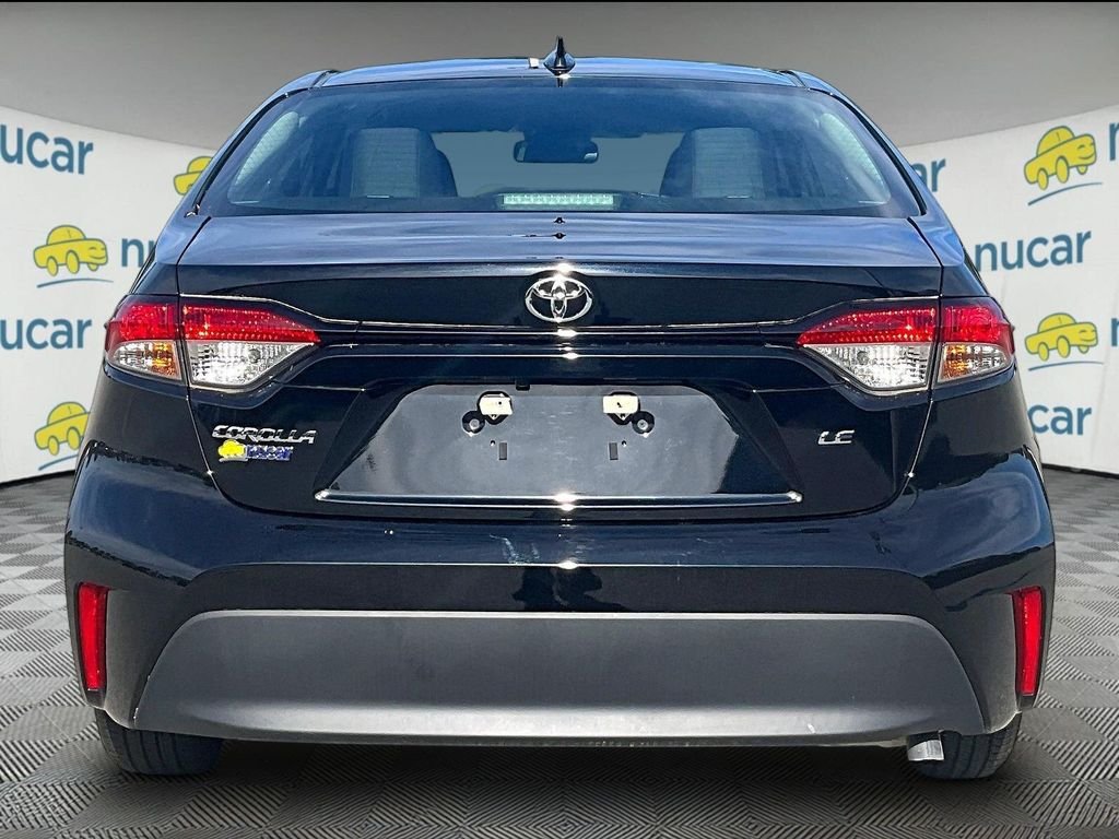 Certified 2024 Toyota Corolla LE FWD image 5