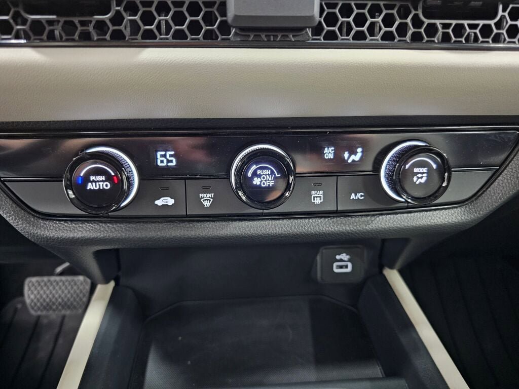 Certified 2025 Honda HR-V LX image 20